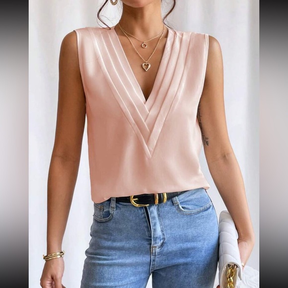 Luxe V neck blouse - Picture 9 of 15
